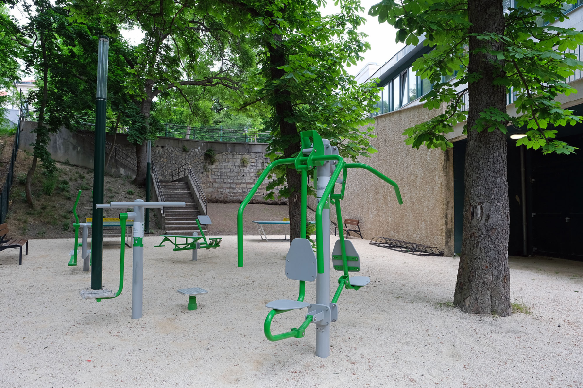 Az önkormányzat épített fitnesz sportudvart a Zugligeti iskolában